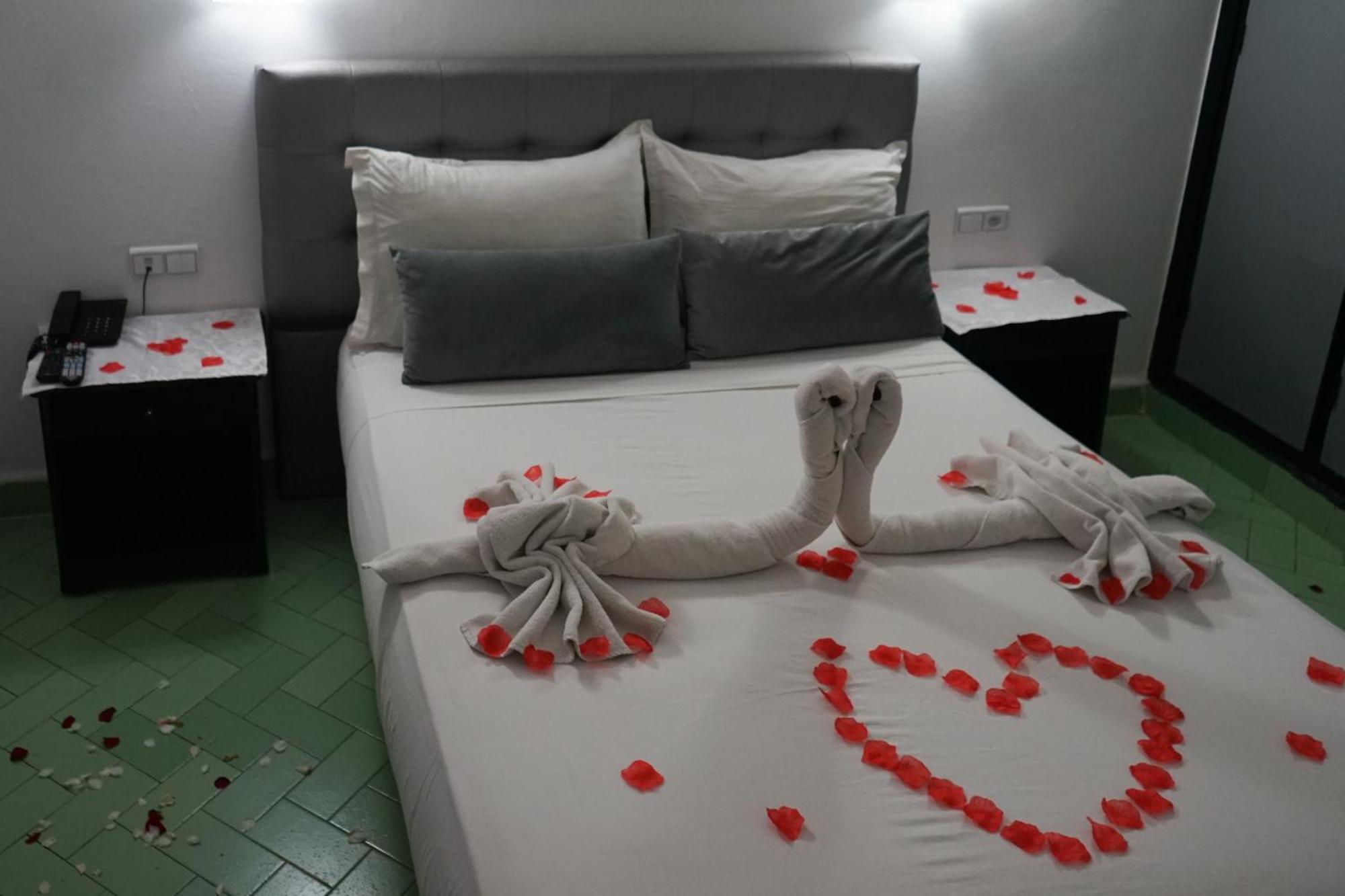 นูจา โฮเต็ล Hotel เฟส ภายนอก รูปภาพ
