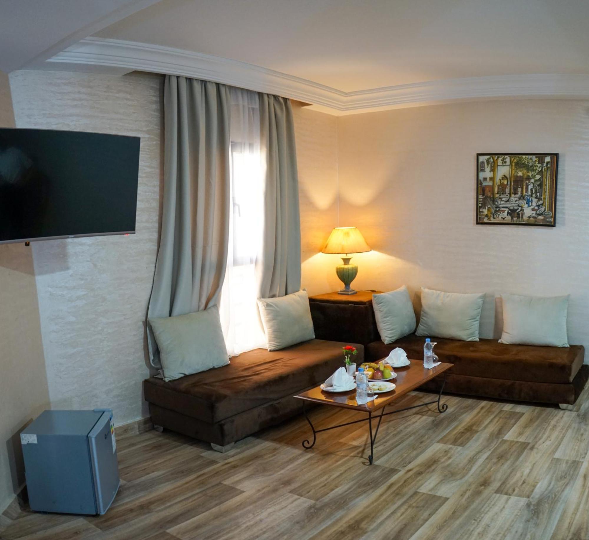 นูจา โฮเต็ล Hotel เฟส ภายนอก รูปภาพ